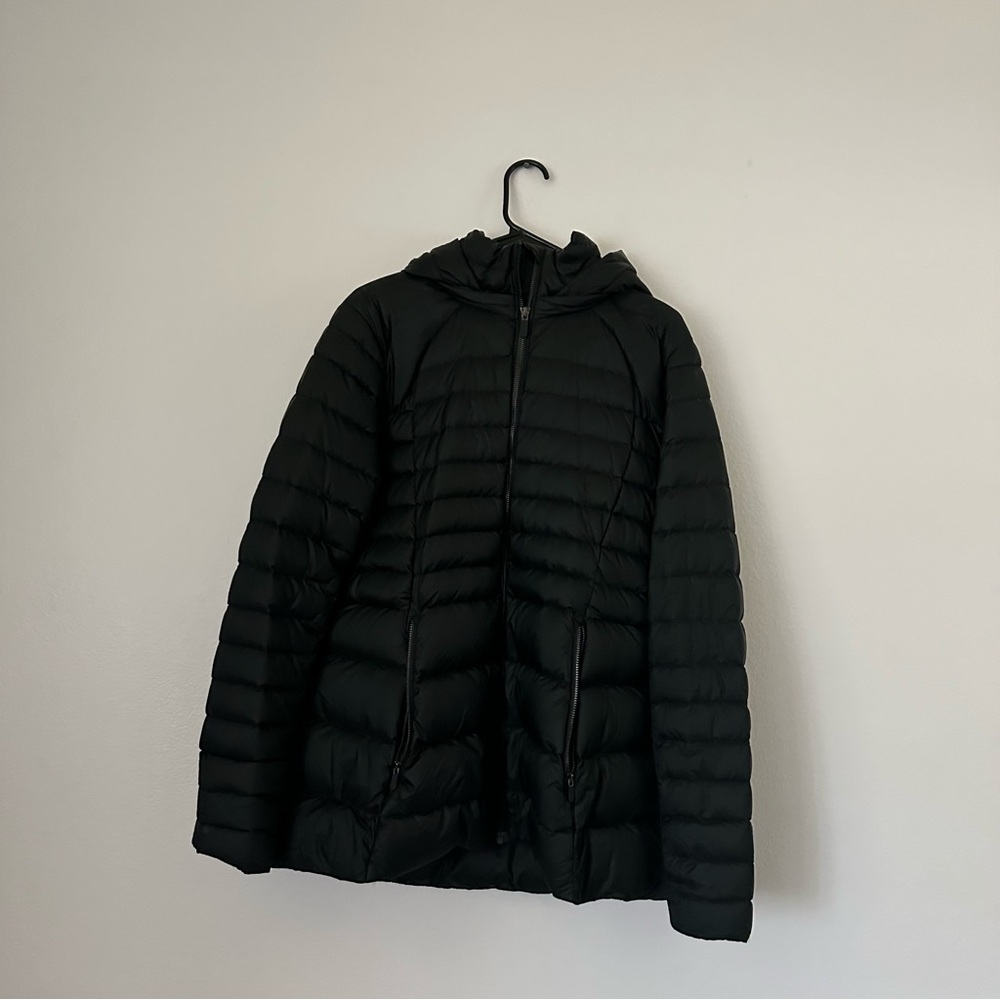 Lulu Lemon Jacket/a zip up/Hoodie/coat/puffer